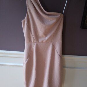 PARTY SPARKLING ONE SHOLDER DRESS SIZE: 4  BY: VINCE CAMUTO